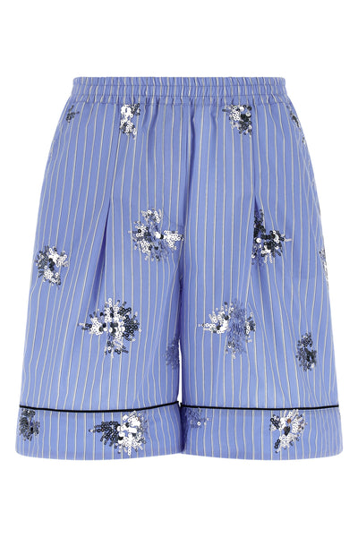 le twins bermuda shorts redefine the codes of daywear through a relaxed silhouet