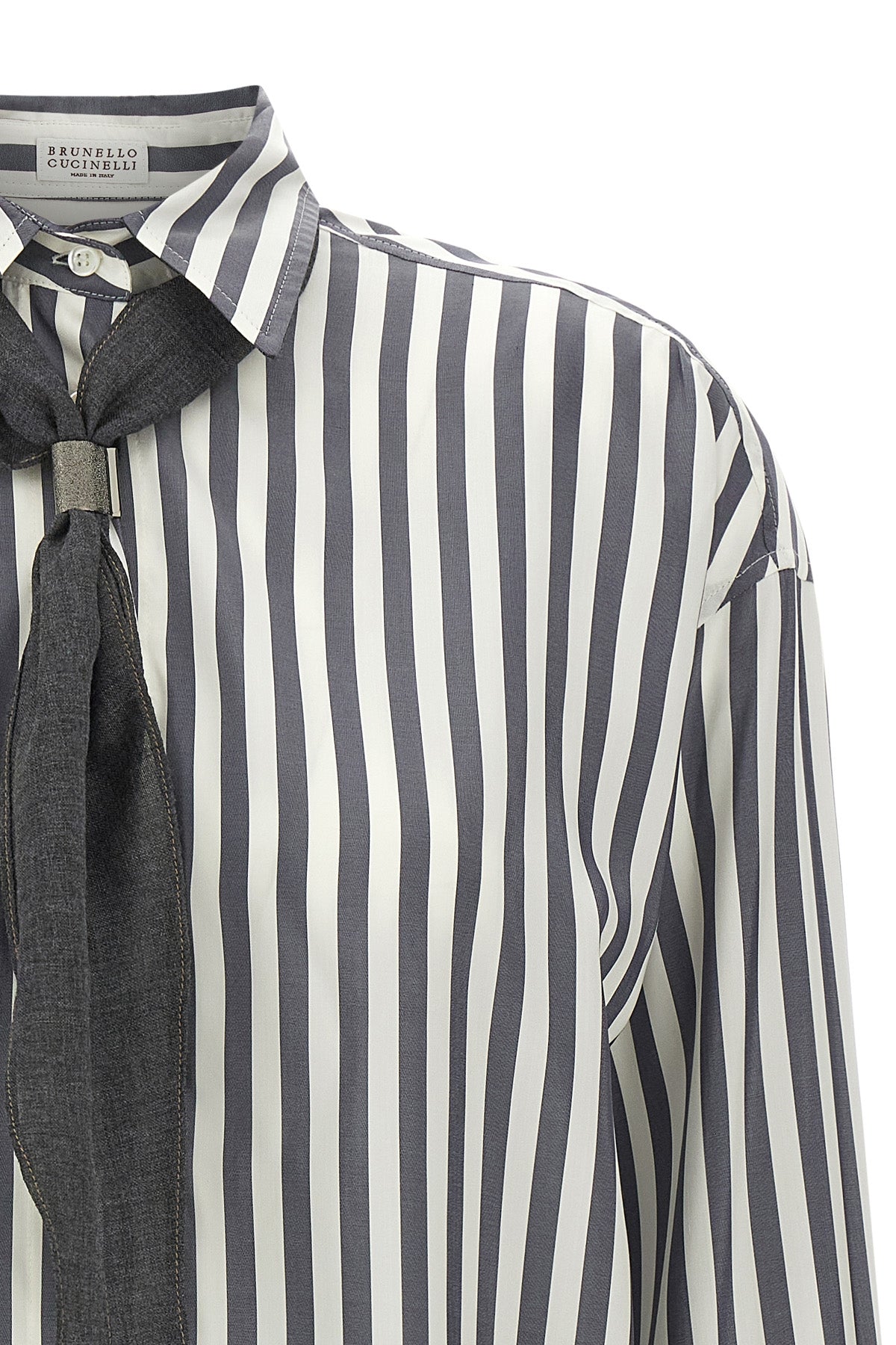 the brunello cucinelli pure silk shirt reinterprets the codes of classic tailori