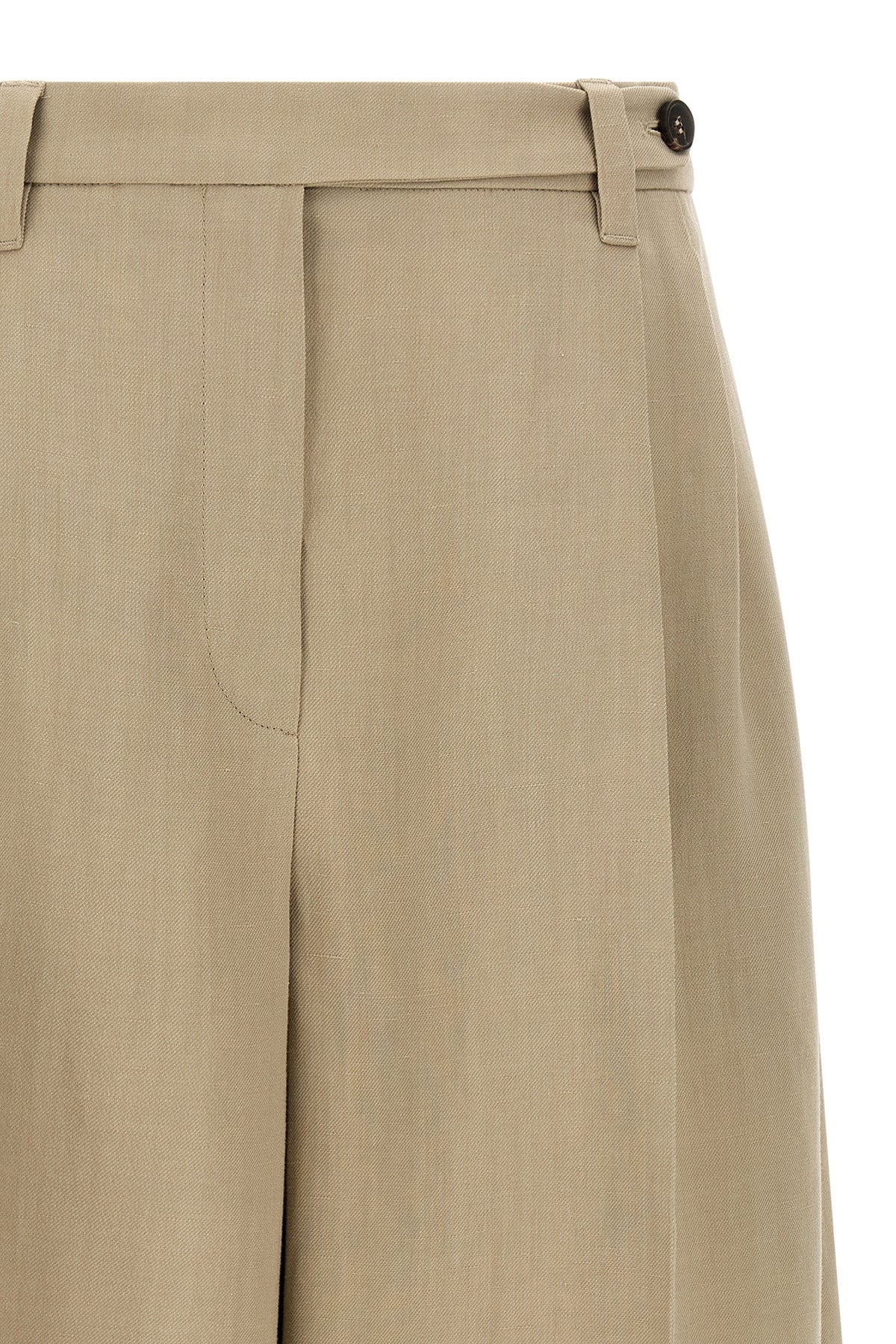 tailored bermuda shorts in linen blend twill