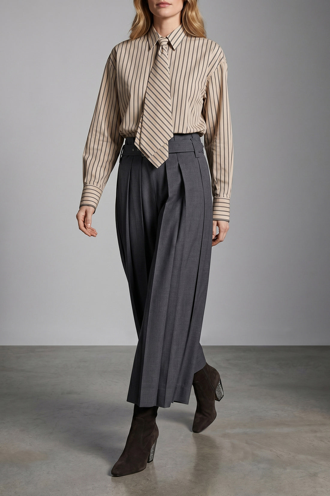 BRUNELLO CUCINELLI M the brunello cucinelli long-sleeved shirt redefines the codes of classic tailori