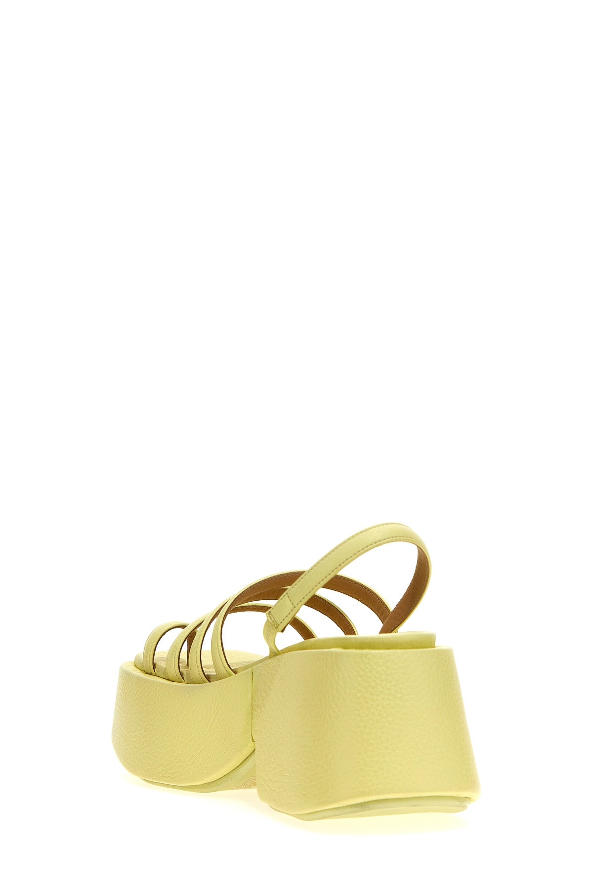 sandalo zeppo in pelle martellata