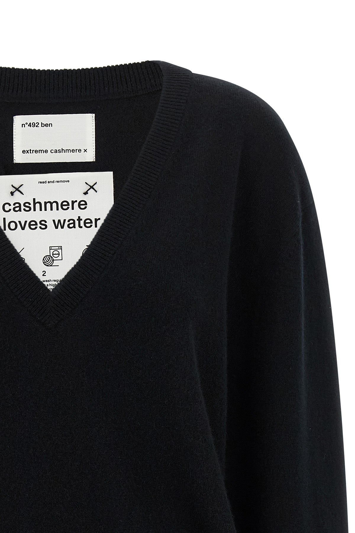 the extreme cashmere n°492 ben shirt redefines knitwear codes through a relaxe