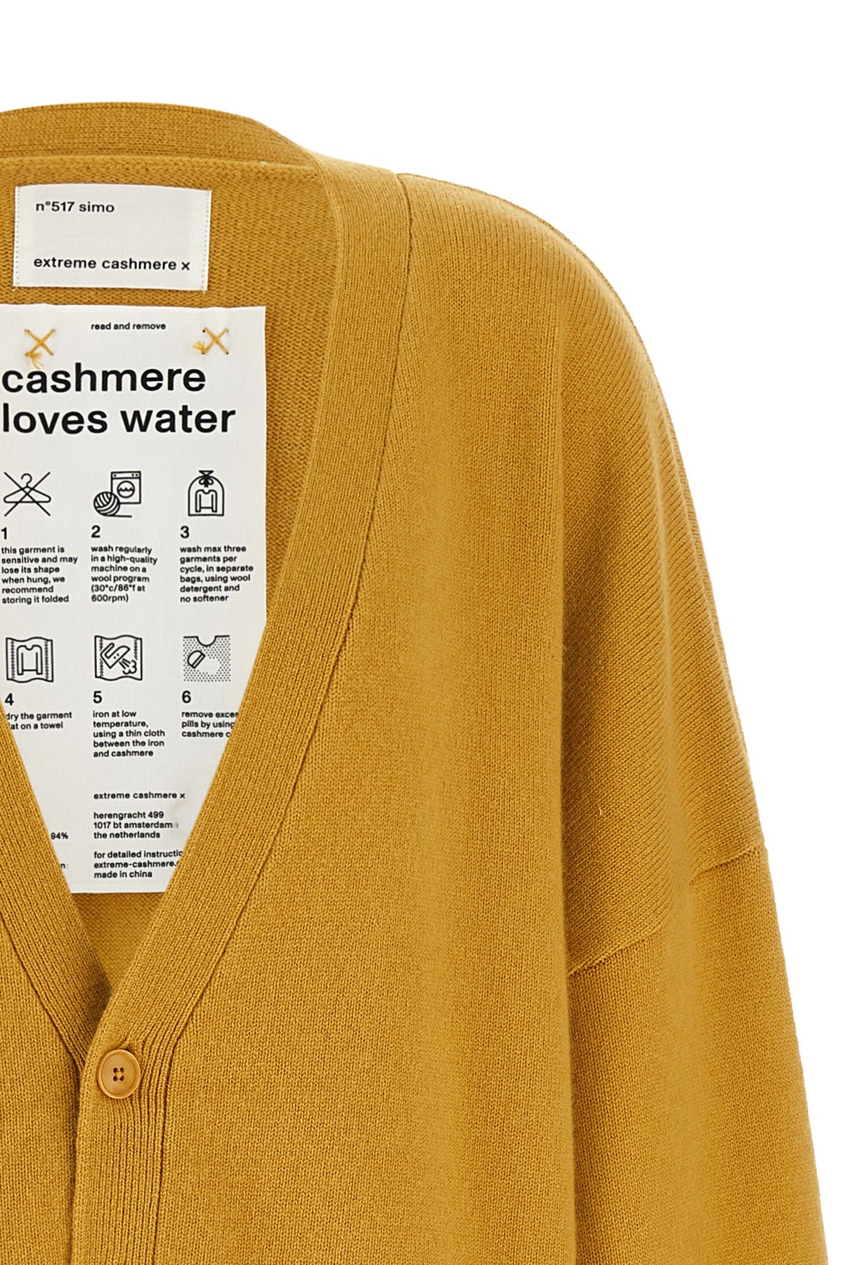 the extreme cashmere n°517 simo cardigan redefines the concept of everyday kni