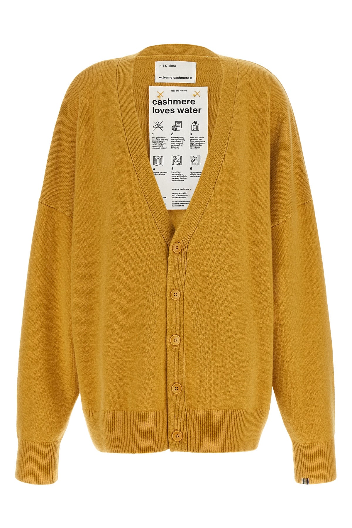 the extreme cashmere n°517 simo cardigan redefines the concept of everyday kni