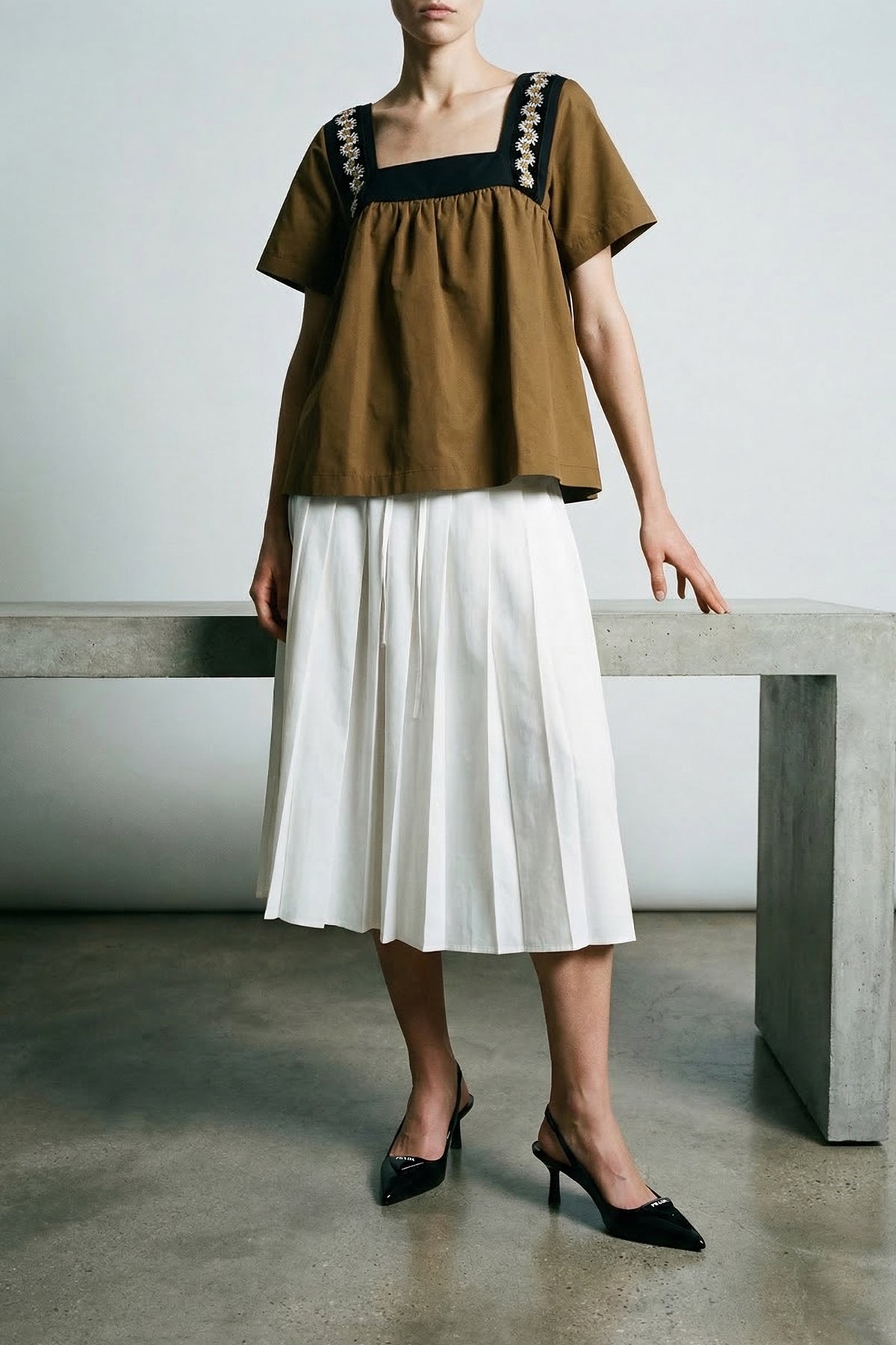 old effect cotton gabardine top