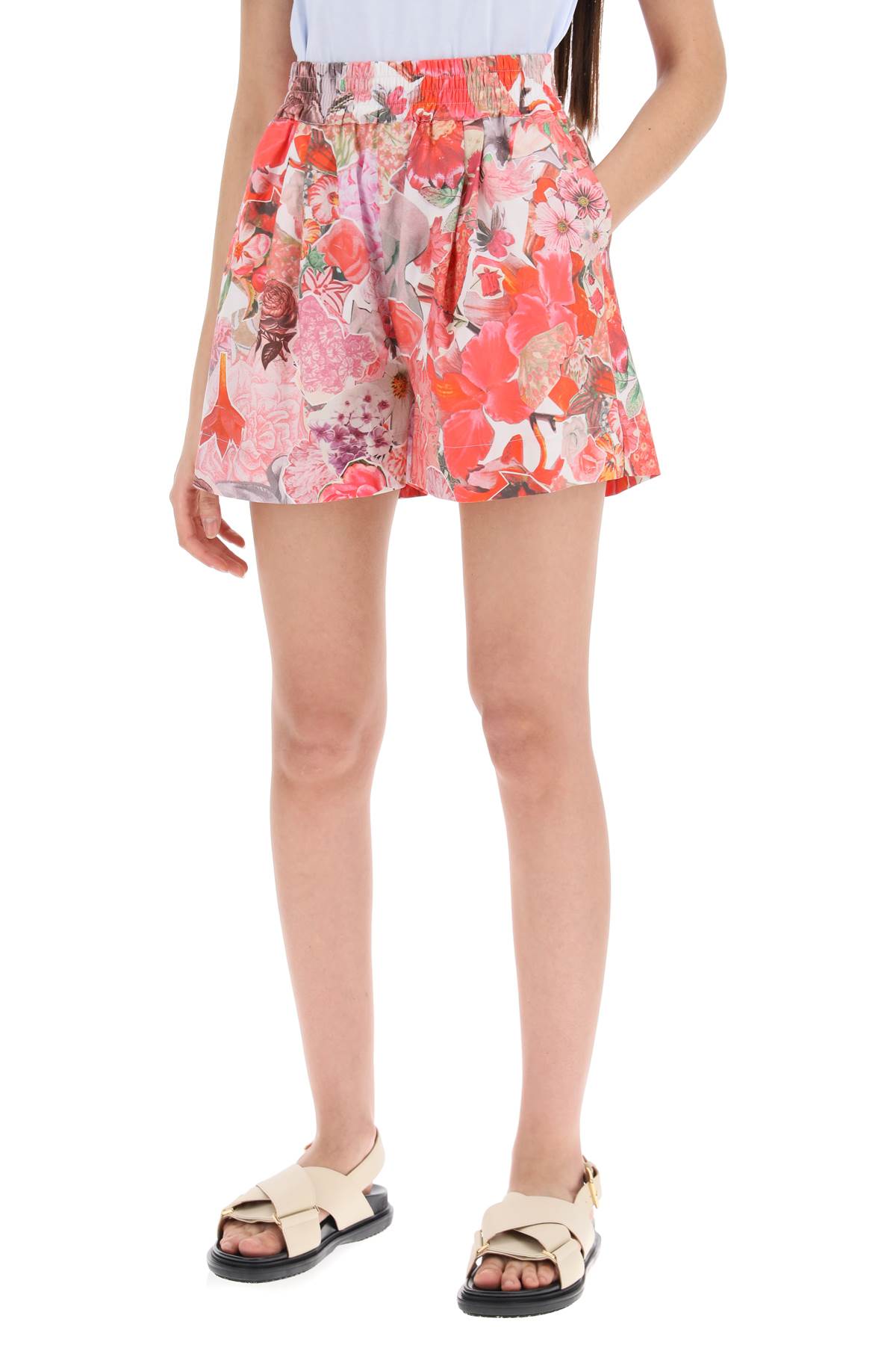 floral print shorts