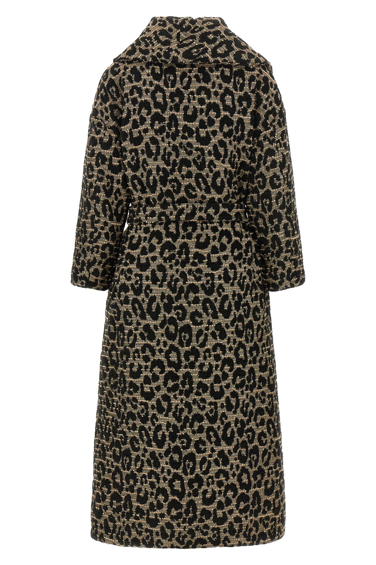 the herno leo coat defines an enveloping silhouette through a sophisticated ja