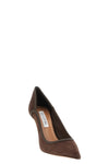 the aquazzura plush pumps in express suede define a rigorous and sophisticated
