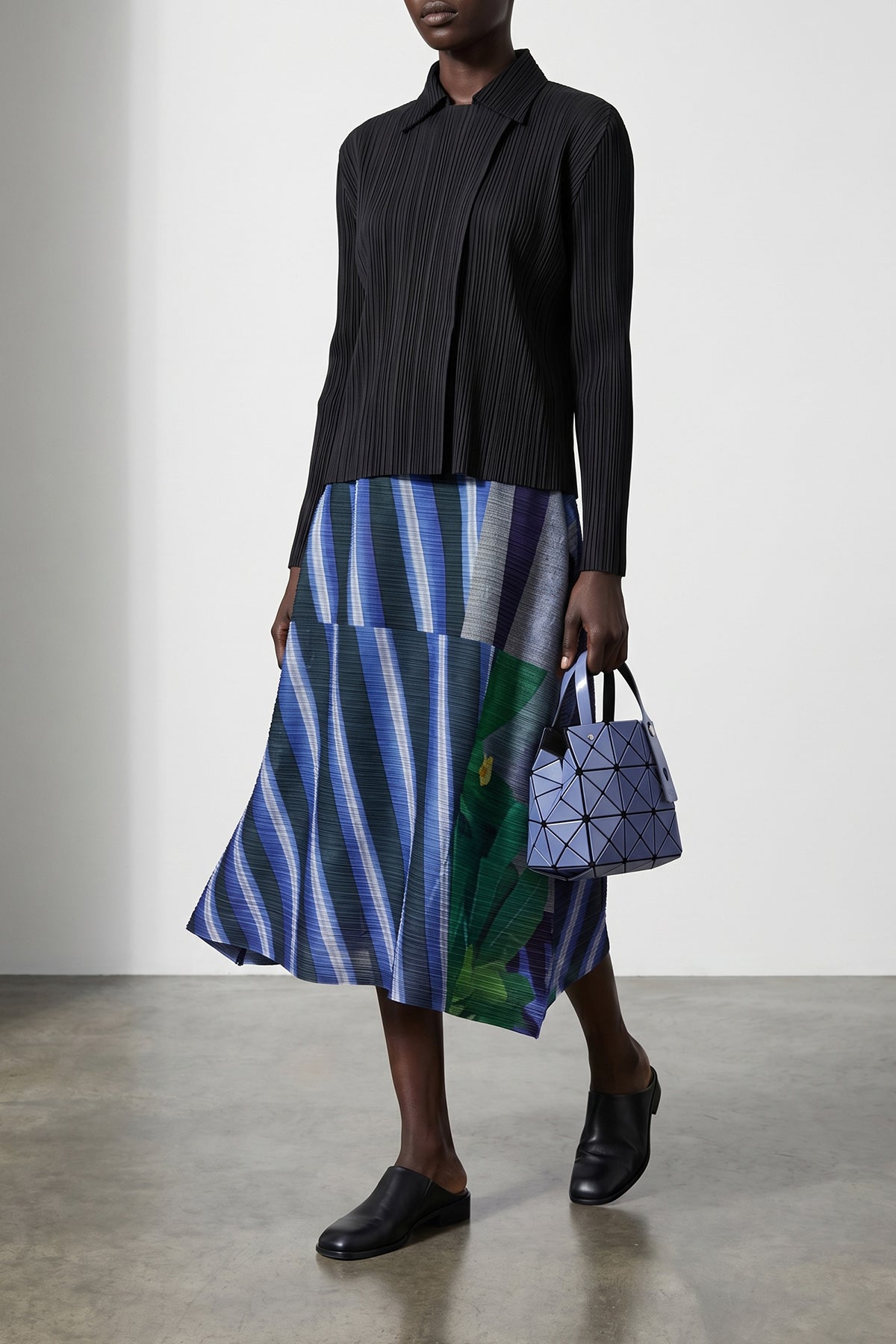 midi skirt in pleated fabric