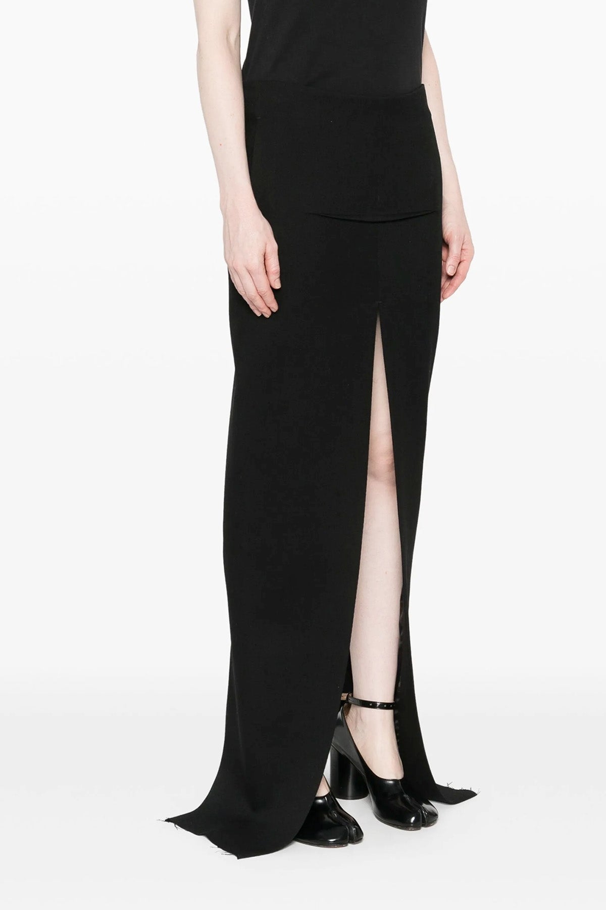 sliced long skirt in virgin wool