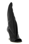 cantilever 8 strutter sandals in grainy cowhide leather of medium heaviness