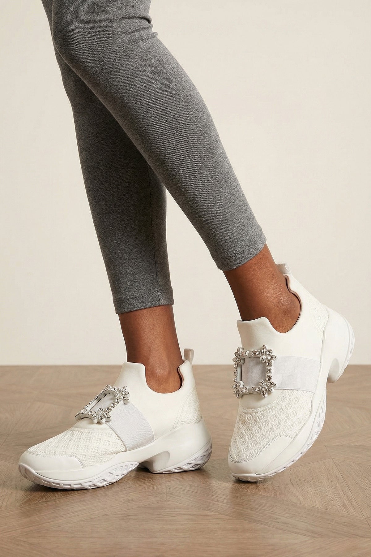 viv run sneakers in quilted mesh and scuba-effect fabric