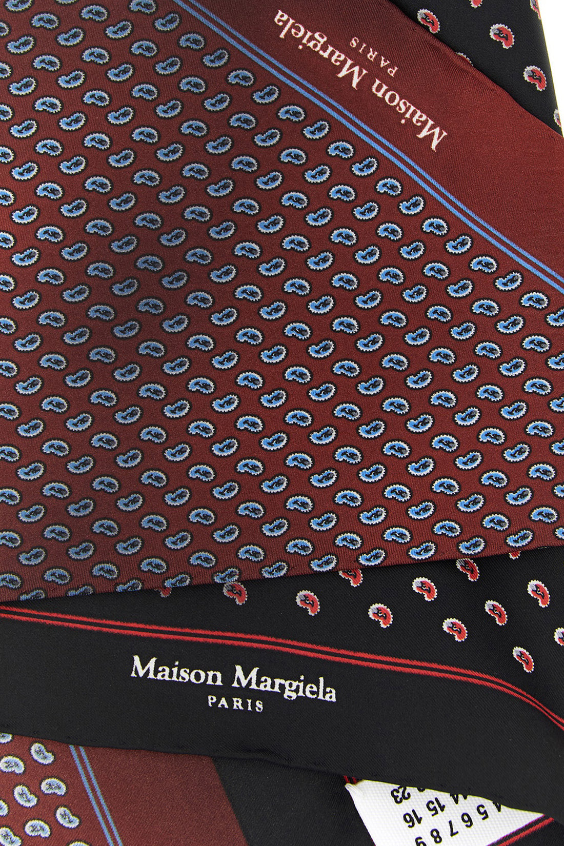 MAISON MARGIELA OS maison margielas double-sided scarf features a study of classic contrasting mot
