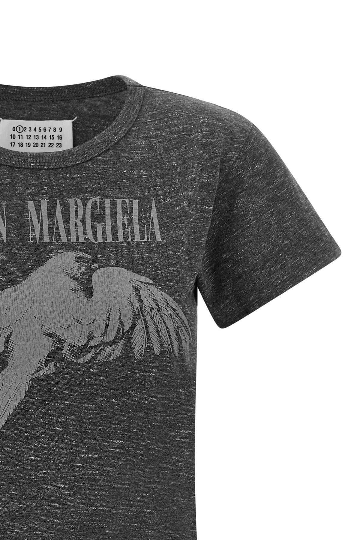 the maison margiela t-shirt redefines the codes of casual dress through a sartor