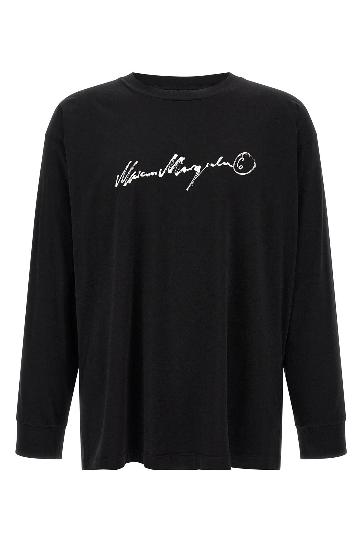 the maison margiela mm6 t-shirt redefines the codes of everyday wardrobe through