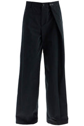 wide-legged pants with pleats