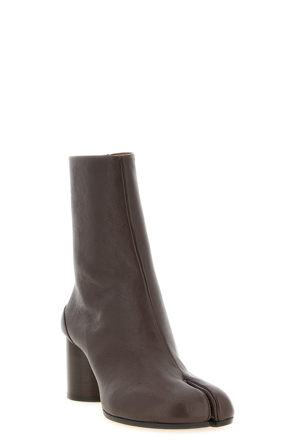 maison margiela ankle boots redefine the codes of footwear through an iconic sil