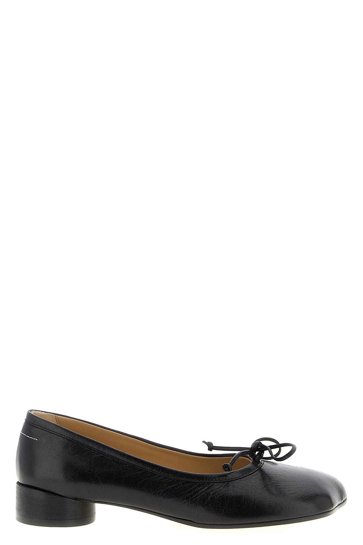 anatomic crinkle effect leather ballet flats