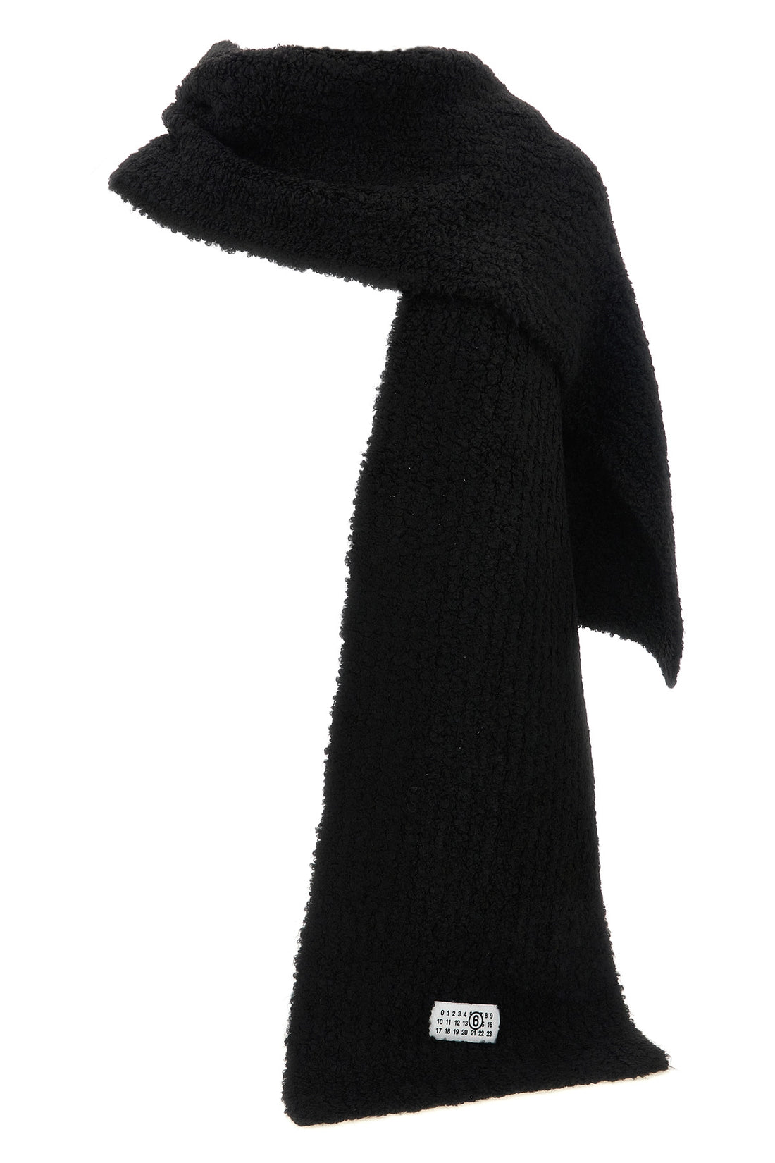 MM6 OS the maison margiela mm6 scarf is distinguished by an elongated rectangular const