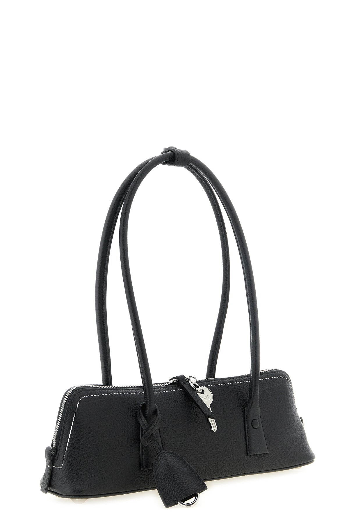 maison margiela 5ac shoulder east west shoulder bag redefines the codes of lea
