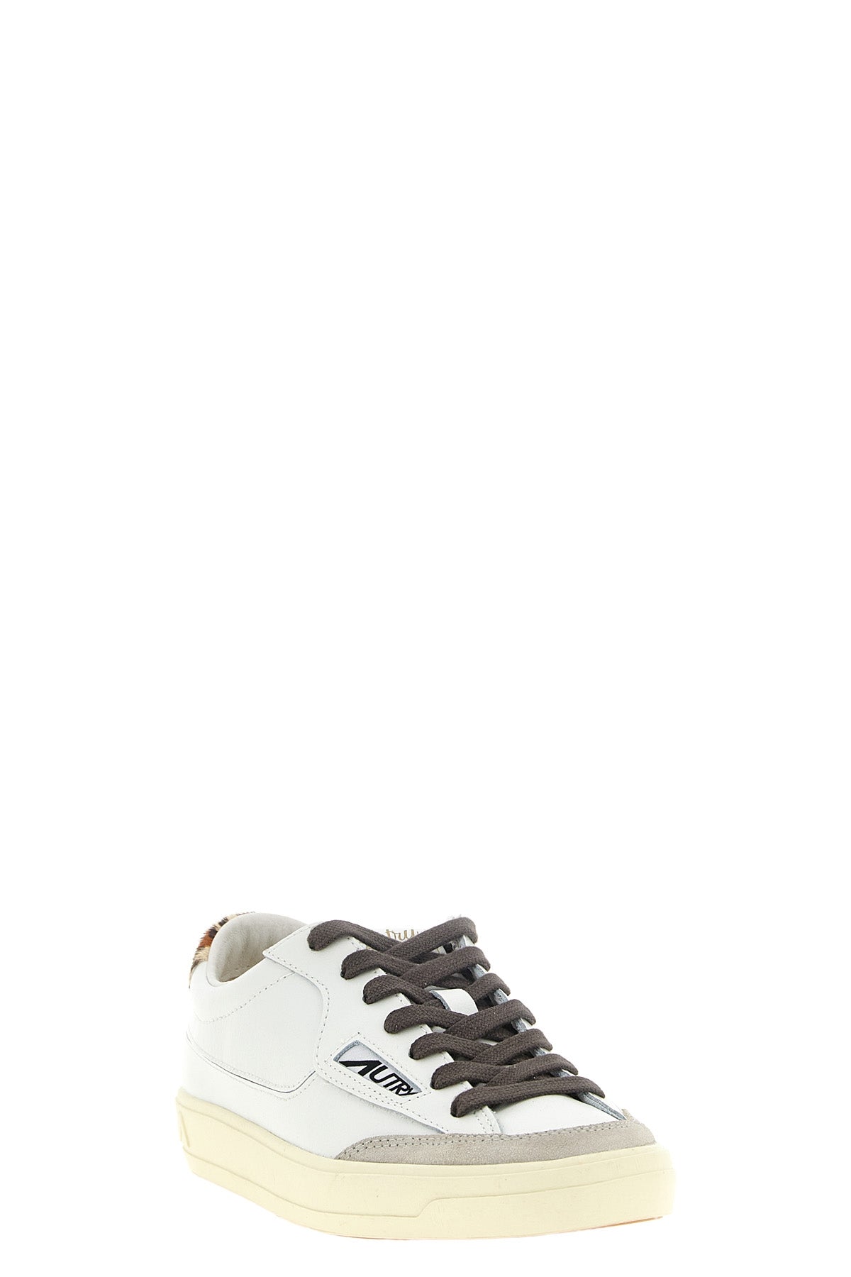autry windscape low sneakers redefine urban aesthetics through a minimal silho