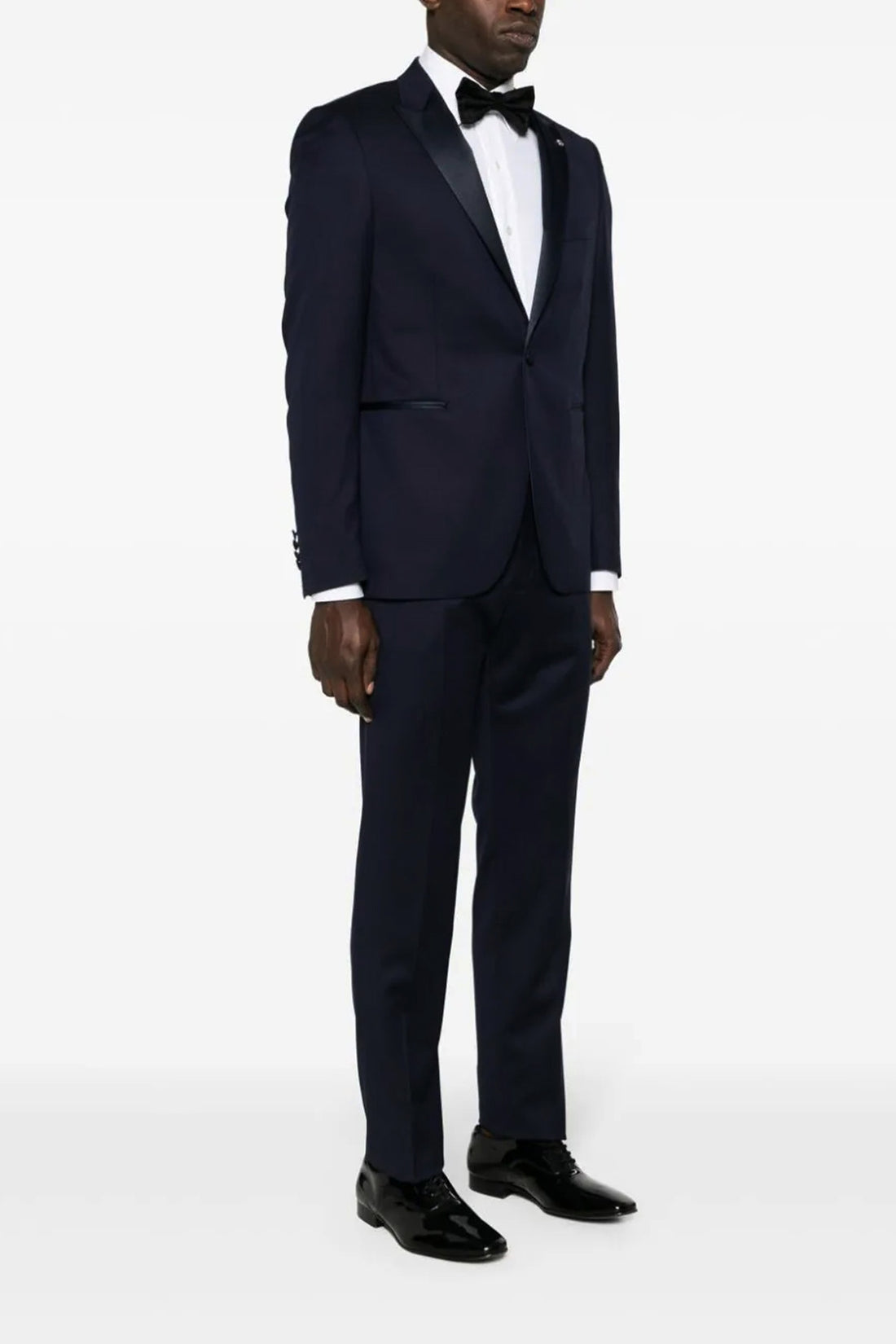 TAGLIATORE 48 super 110s wool tuxedo suit