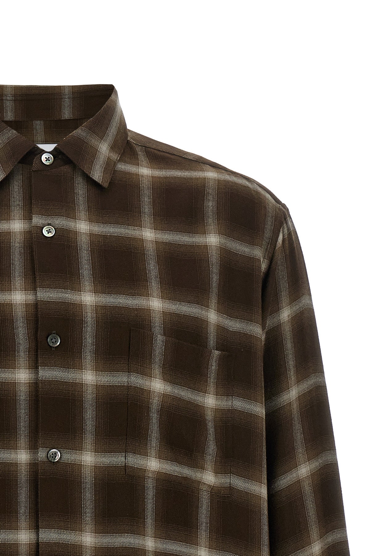 ly/vis shirt in a blend of viscose and lyocell yarns worked