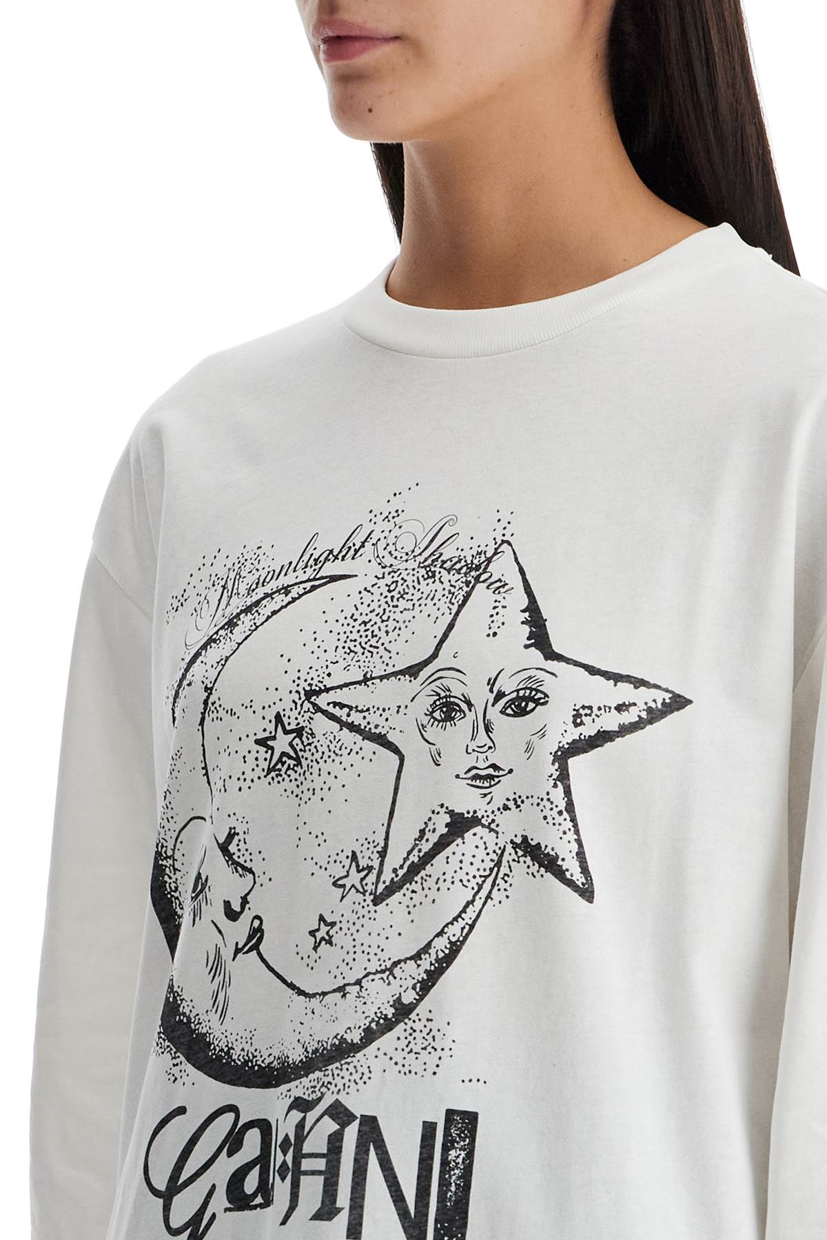 long-sleeved t-shirt with graphic print