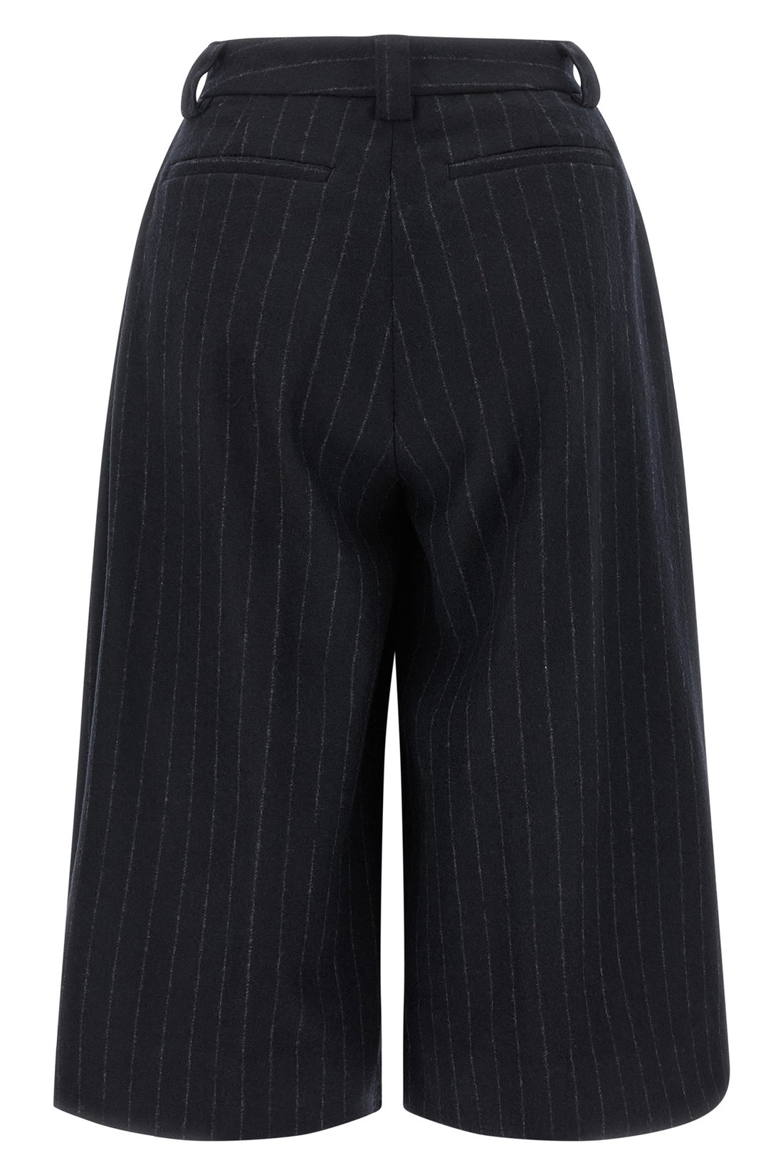 THE LATEST 38 thelatest dakota bermuda shorts redefine the codes of contemporary tailoring t