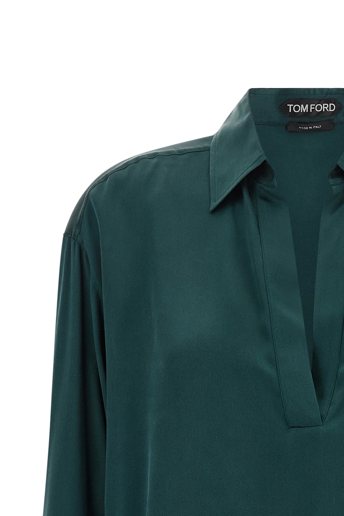 the polo shirt tom ford exemplifies a refined sartorial elegance
