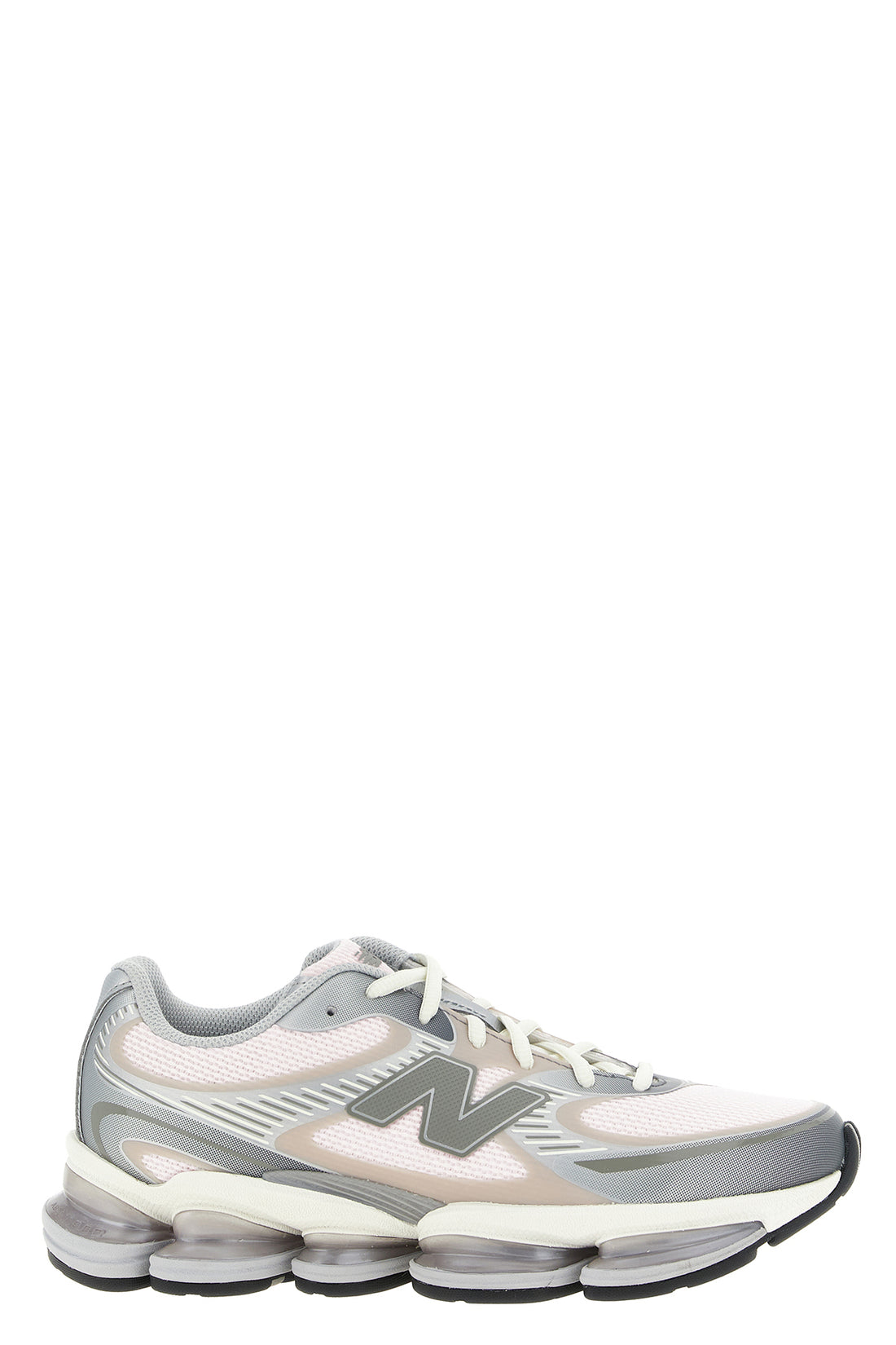 NEW BALANCE 8.5 2000 mesh sneakers