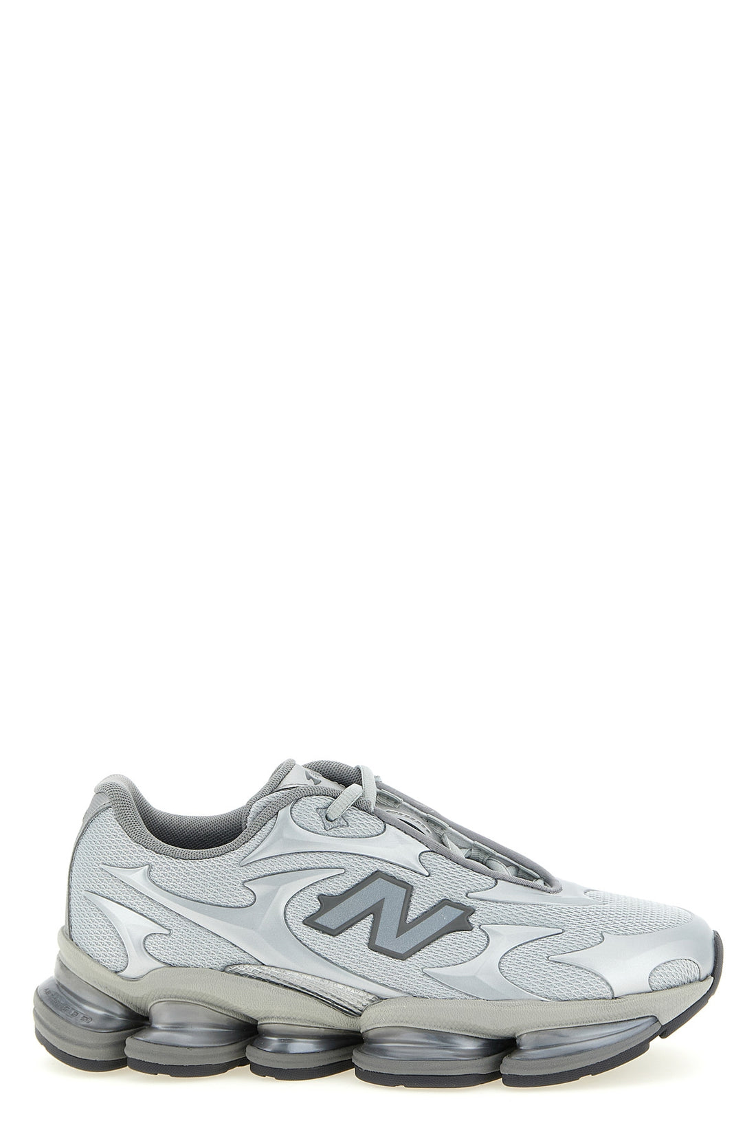 NEW BALANCE 9 2000 mesh sneakers