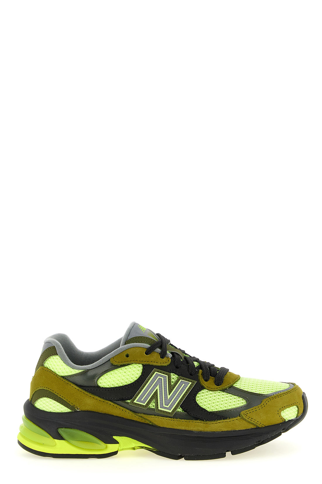 NEW BALANCE 7.5 2010 mesh and suede sneakers