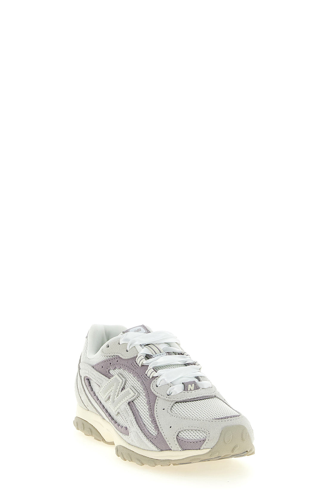 NEW BALANCE 4 the new balance 204l sneaker redefines the running aesthetic of the 2000s throug