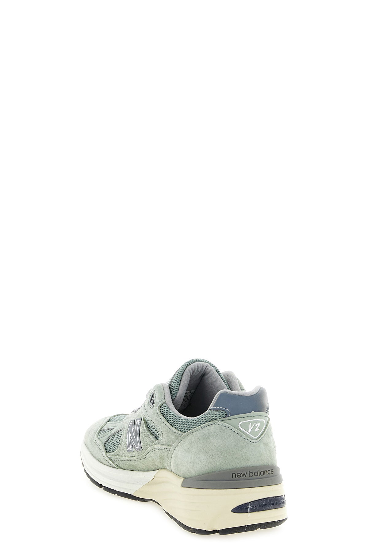 the new balance made in uk 991v2 sneakers