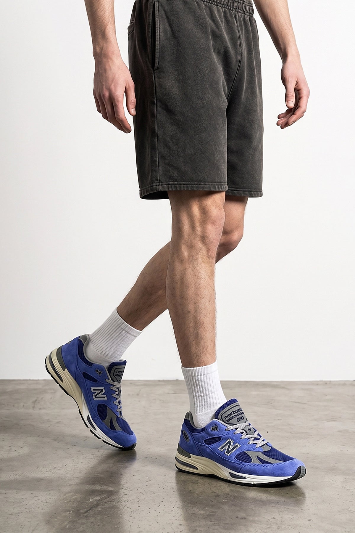 the new balance made in uk 991v2 sneakers