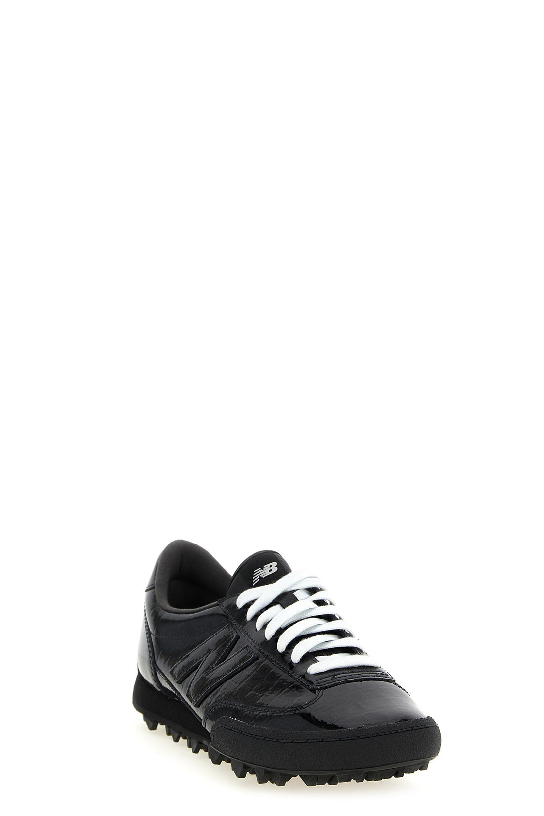 NEW BALANCE 7.5 gator run patent leather sneakers