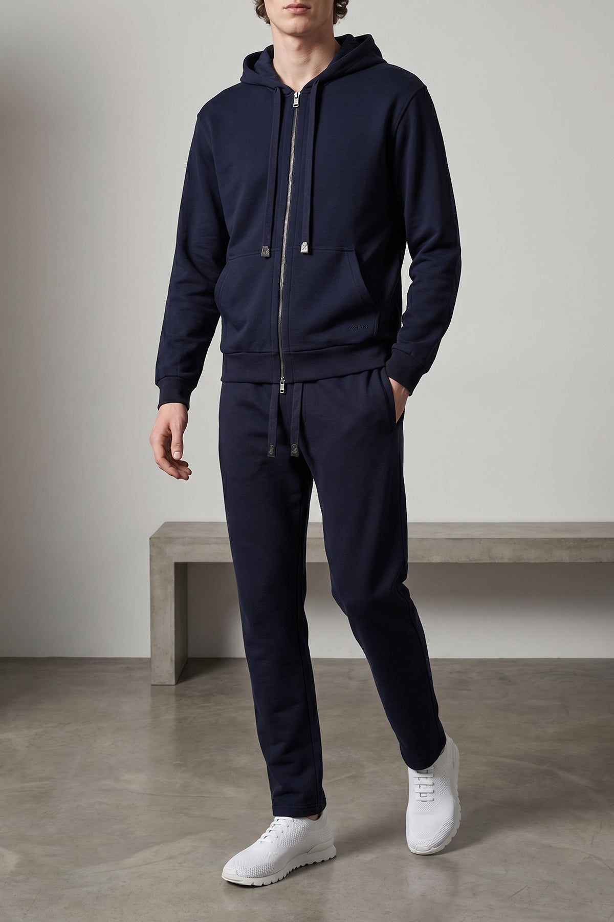 fits sneakers