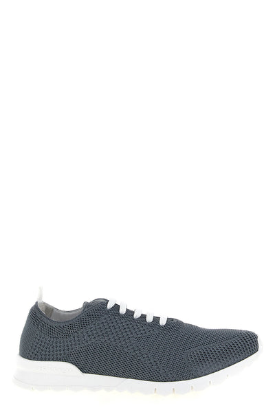 fits sneakers