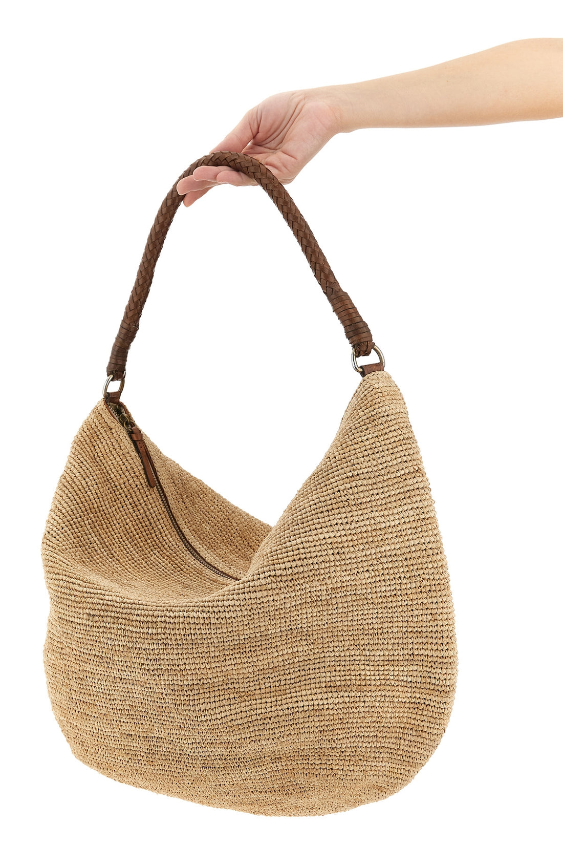 IBELIV OS utopia shoulder bag in crocheted natural raffia