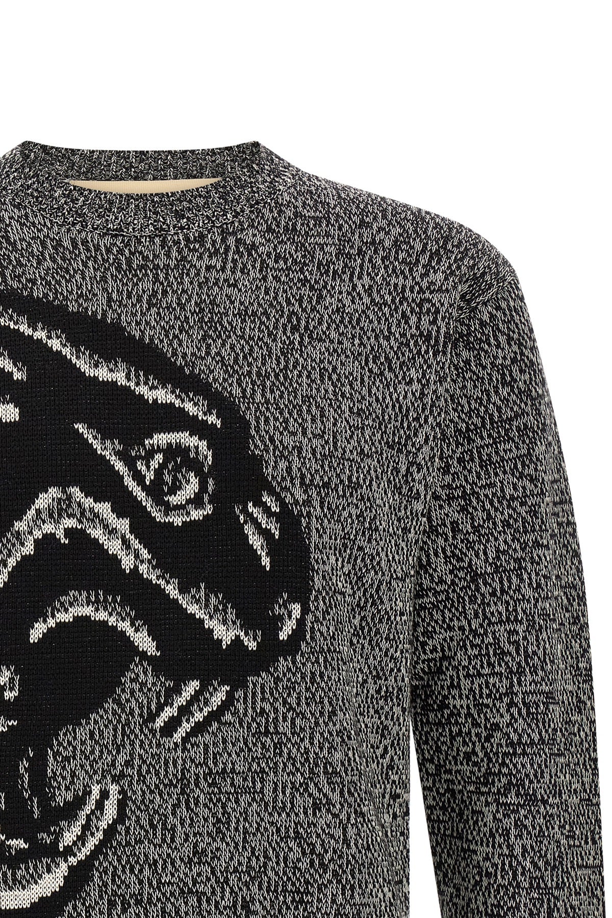 the valentino garavani crew neck sweater