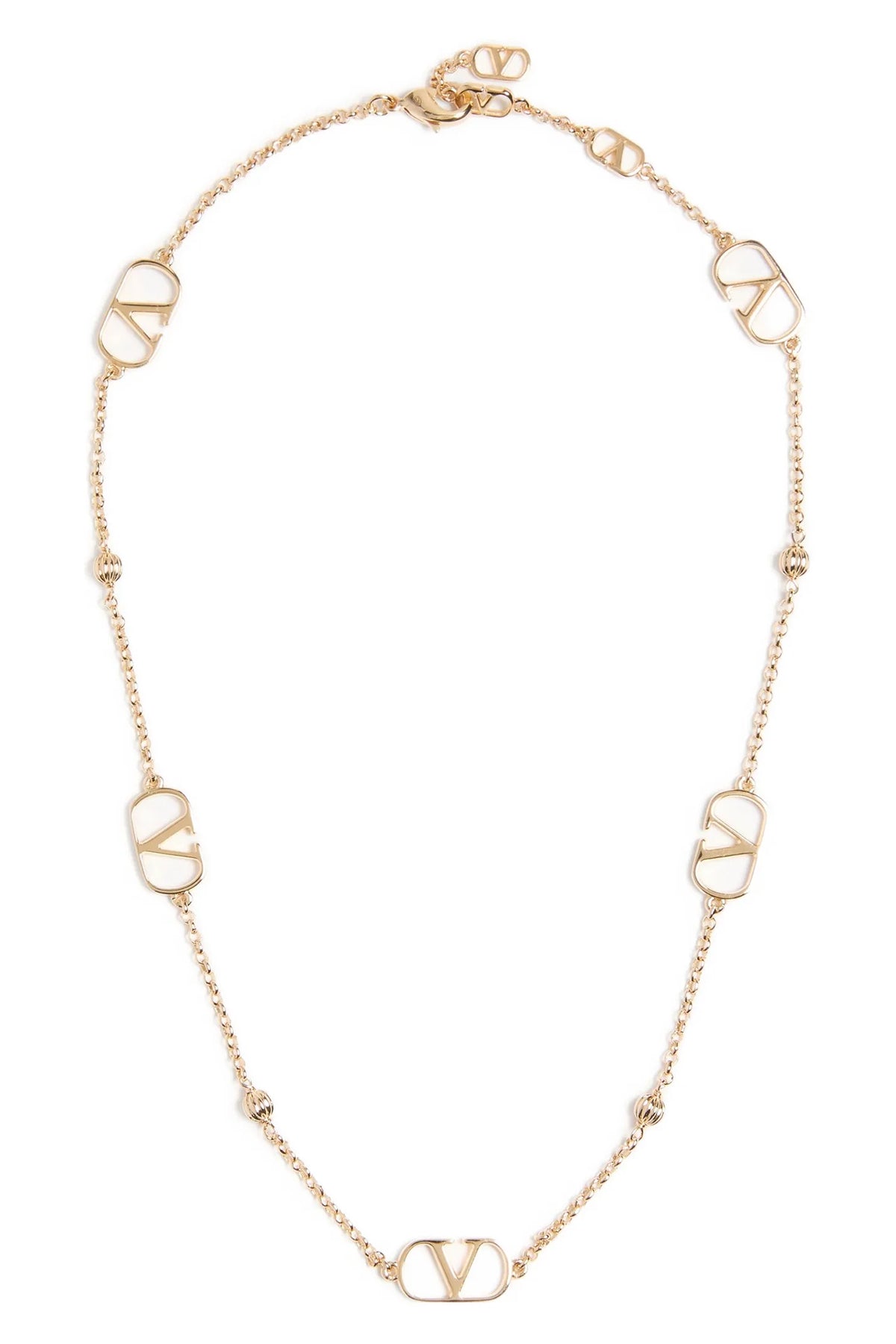thin chain necklace
