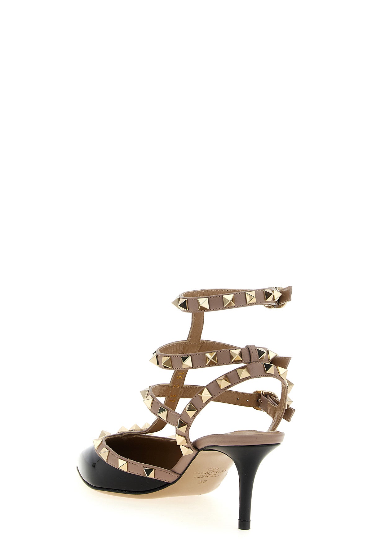 rockstud patent leather pumps