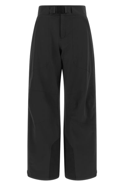 the perfect moment high-tech ski pants sets new standards for alpine clothing