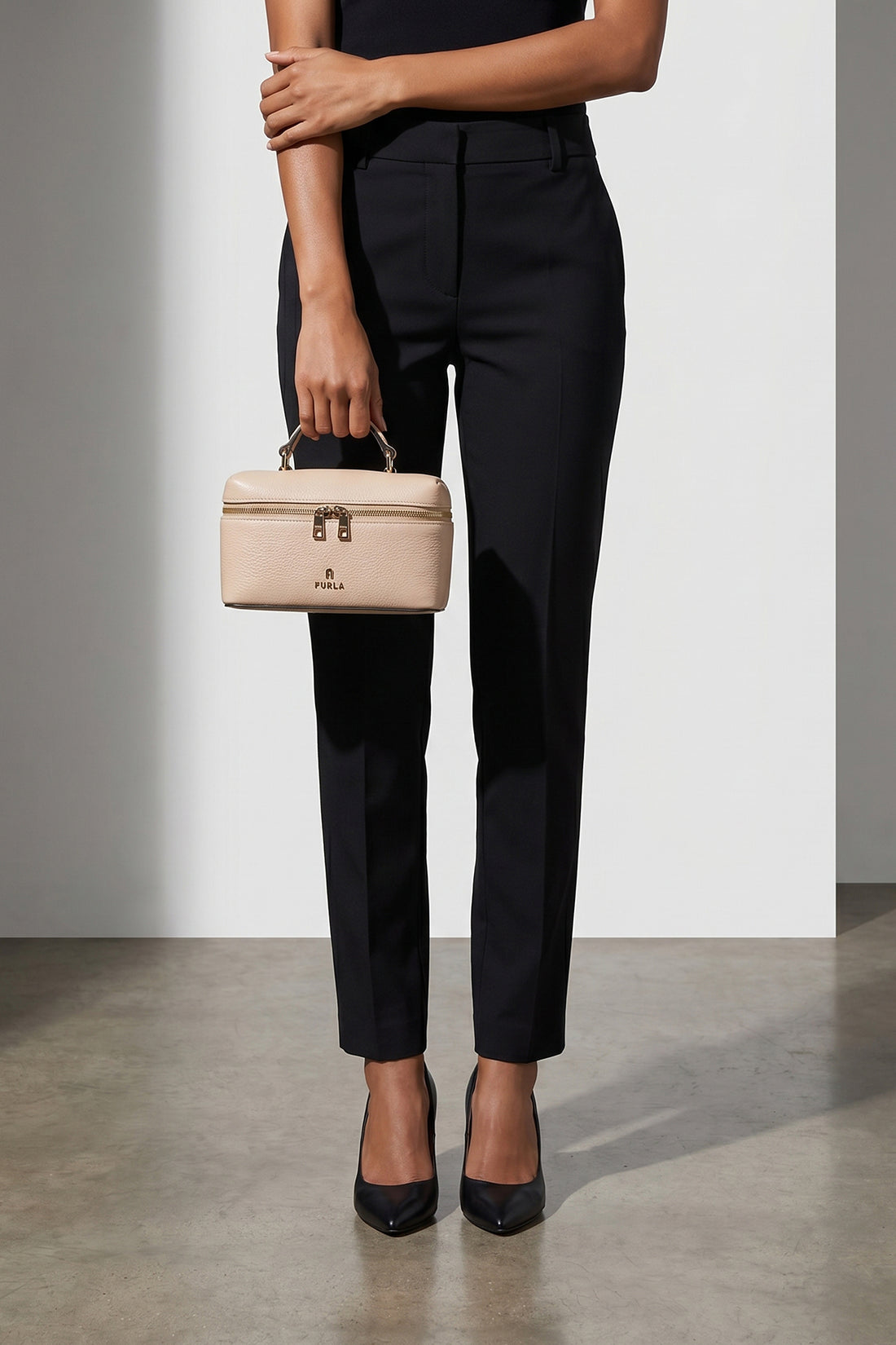 FURLA OS the vanity case-inspired furla camelia mini bag in fine garnet calf leather st