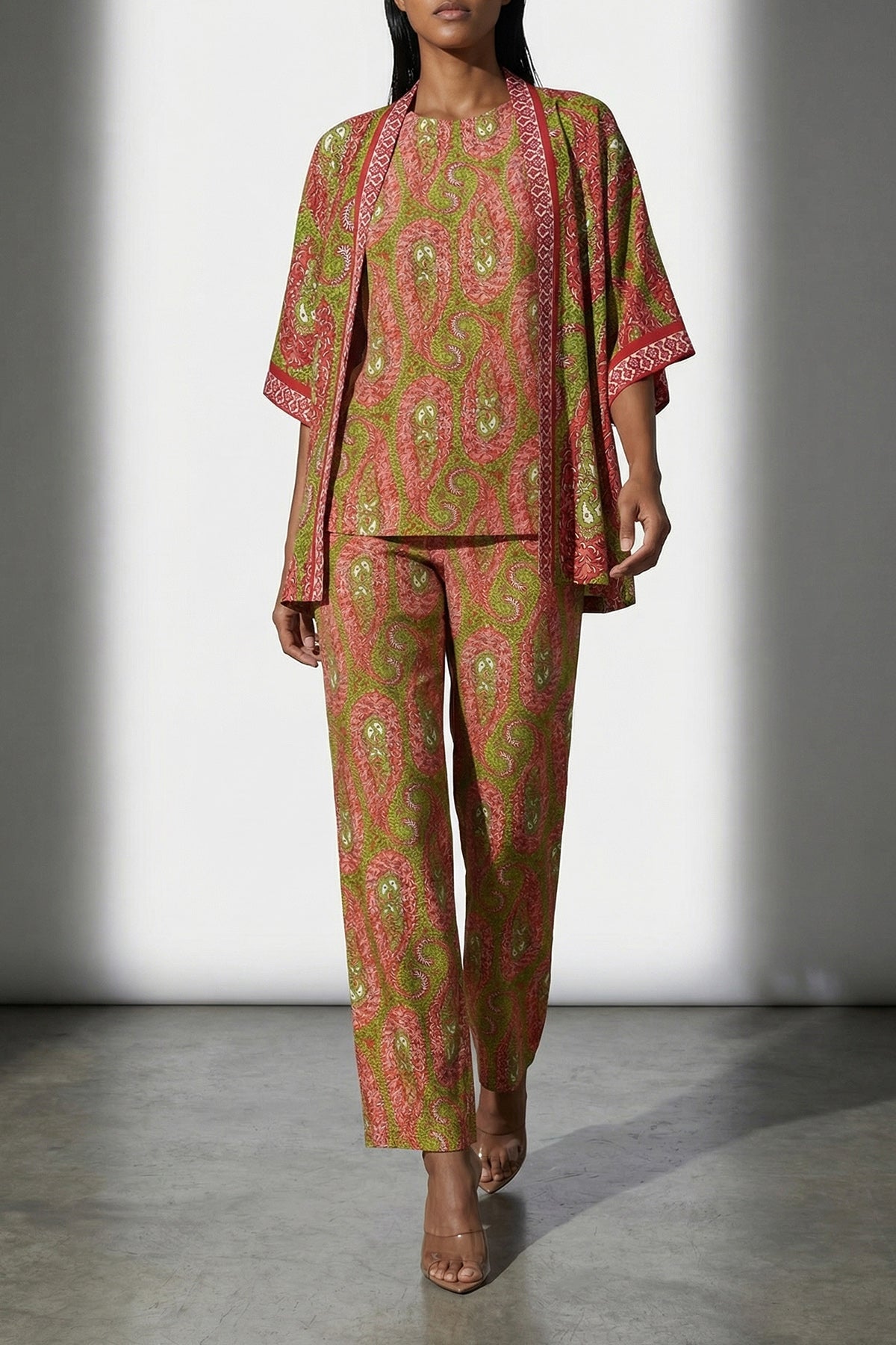 all-over paisley foliage twill fabric fluid top