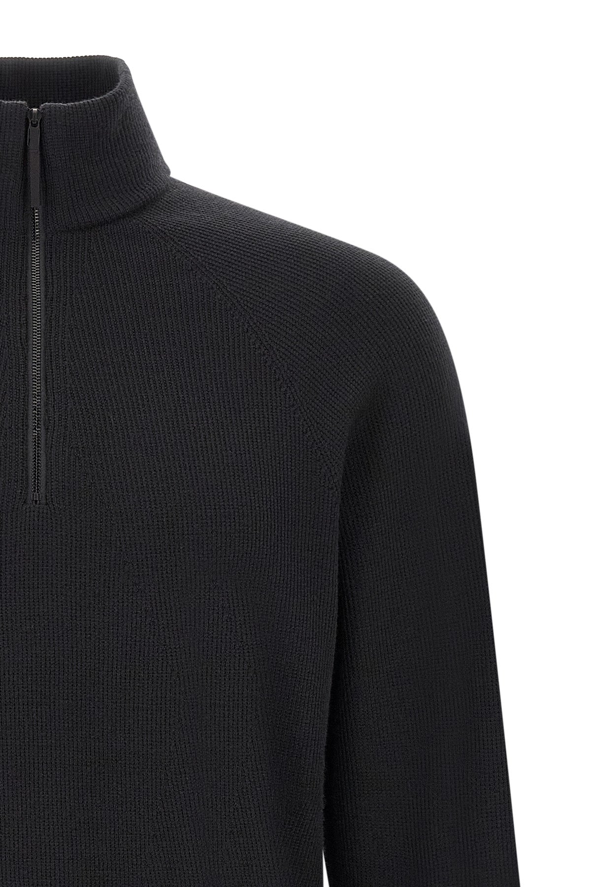 the veilance conic shirt in black
