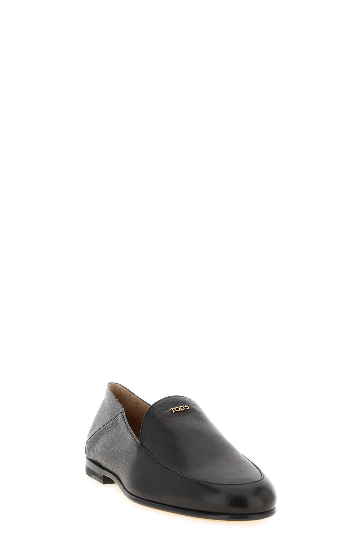 the slipper loafer tods in soft black nappa leather represents an impeccable sy