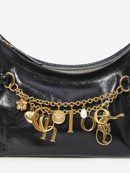 Chloe&