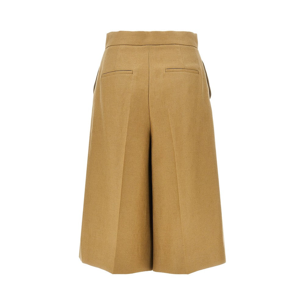 linen shorts